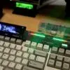 キーボード上部に設置したレベルインジケーター Type-I